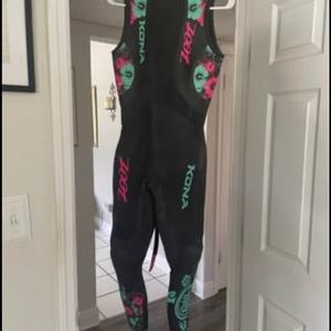 Womens sleeveless Kona wetsuit medium